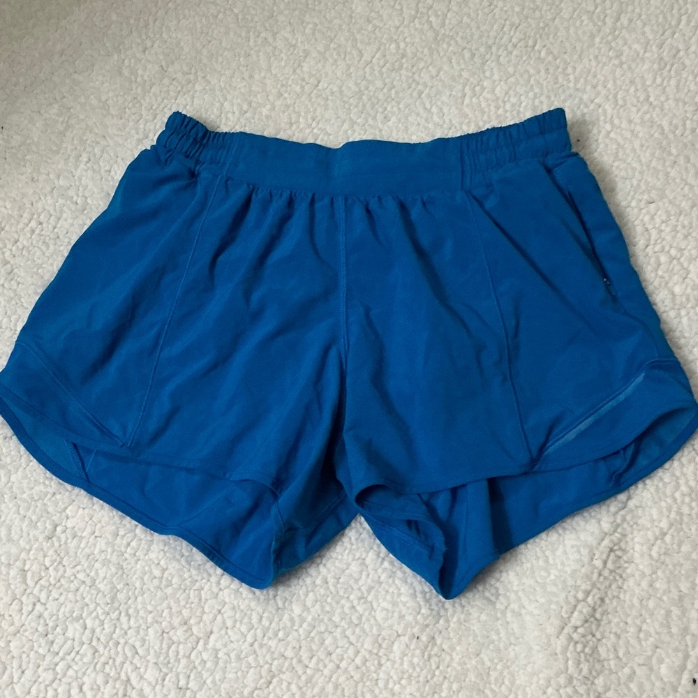Lululemon hot hotty shorts size 8